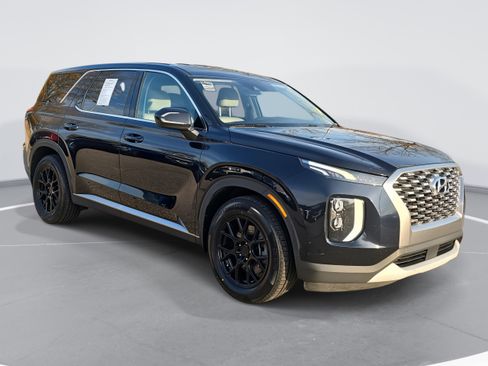 Used 2022 Hyundai Palisade SE w/ Cargo Package image 3