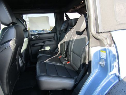 New 2025 Ford Bronco Outer Banks w/ Sasquatch Package AWD/4WD image 23