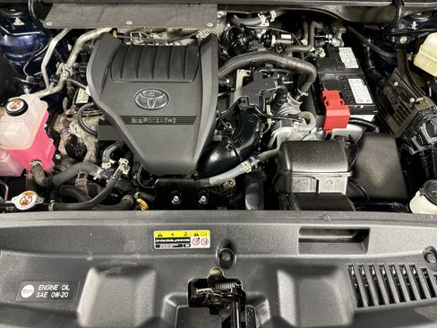 Used 2023 Toyota Highlander Platinum image 29