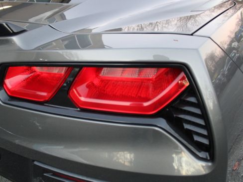 Used 2015 Chevrolet Corvette Stingray Coupe image 21