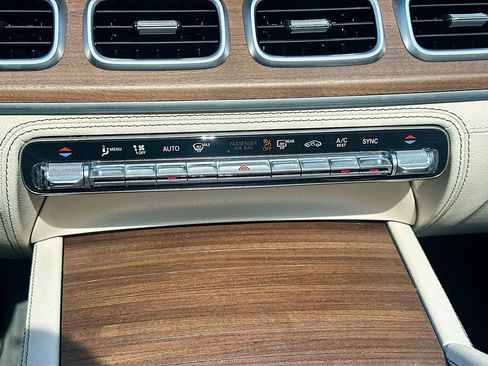 Used 2022 Mercedes-Benz GLE 450 GLE 450 image 16