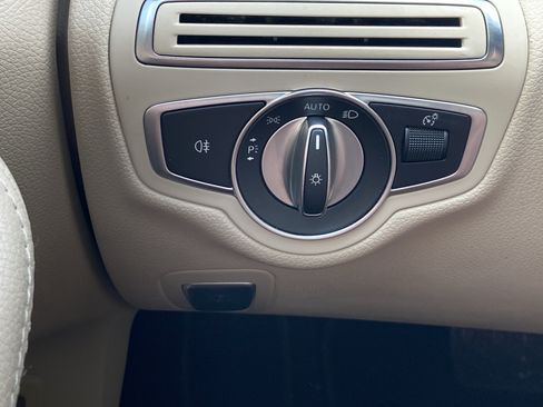Certified 2020 Mercedes-Benz C 300 Sedan image 23
