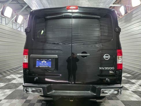 Used 2021 Nissan NV 3500 SL image 6