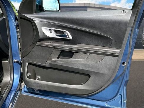 Used 2017 Chevrolet Equinox LT w/ Convenience Package FWD image 19