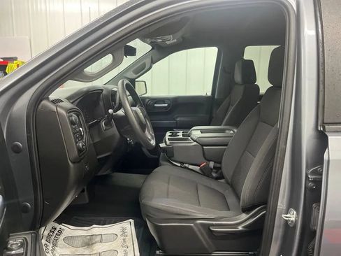 Used 2021 Chevrolet Silverado 1500 Custom AWD/4WD image 18