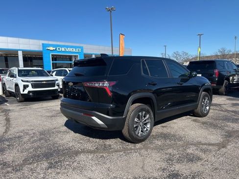 New 2026 Chevrolet Equinox LT w/ Safety and Technology Package image 3
