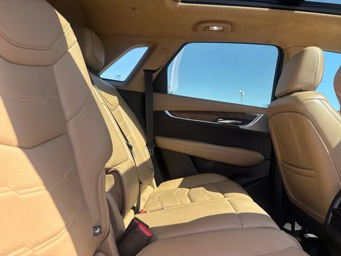 Used 2022 Cadillac XT5 Sportv w/ Platinum Package AWD/4WD image 29