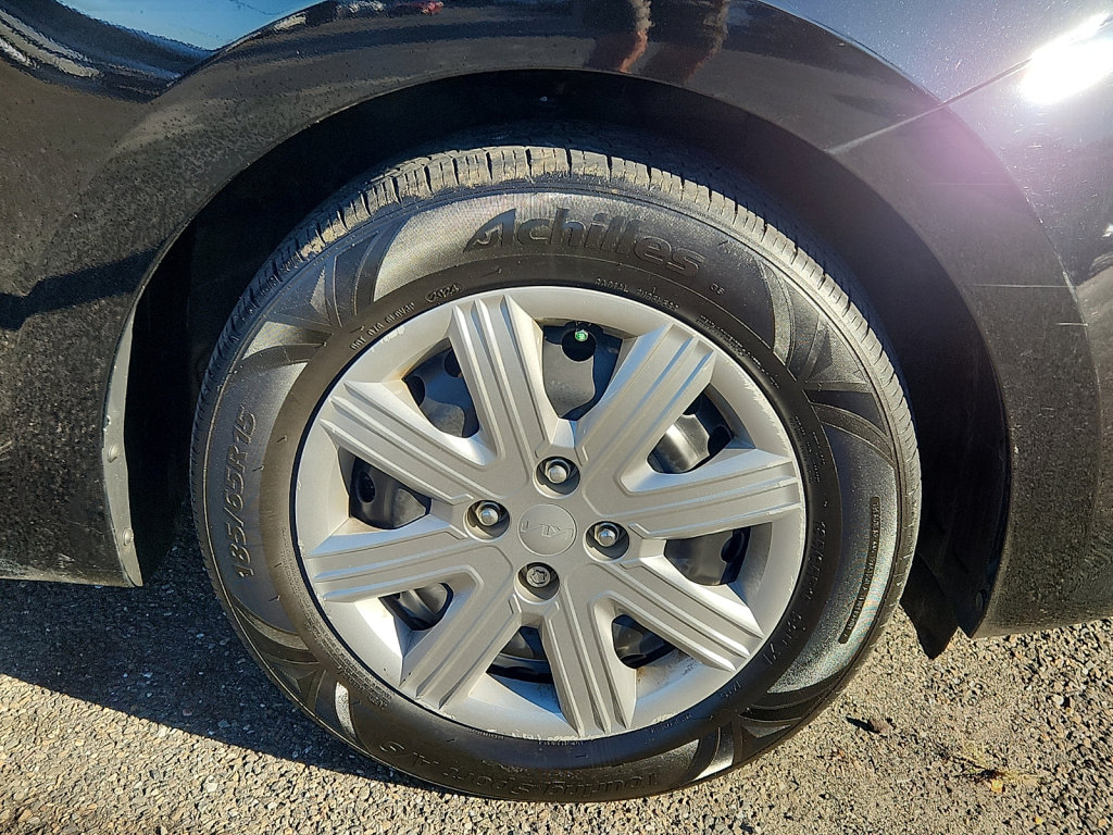 Used 2023 Kia Rio S FWD image 10
