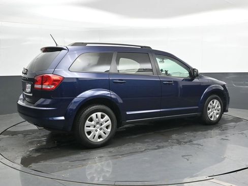 Used 2018 Dodge Journey SE AWD/4WD image 2