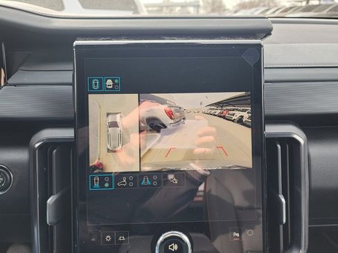 New 2026 GMC Acadia AT4 w/ Luxury Package image 31