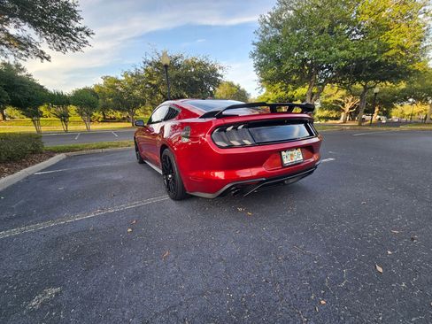 Used 2019 Ford Mustang Coupe w/ Equipment Group 101A RWD image 7
