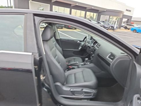 Used 2017 Volkswagen Jetta SEL FWD image 15