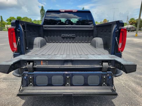 Certified 2023 GMC Sierra 1500 SLT w/ SLT Premium Package AWD/4WD image 9