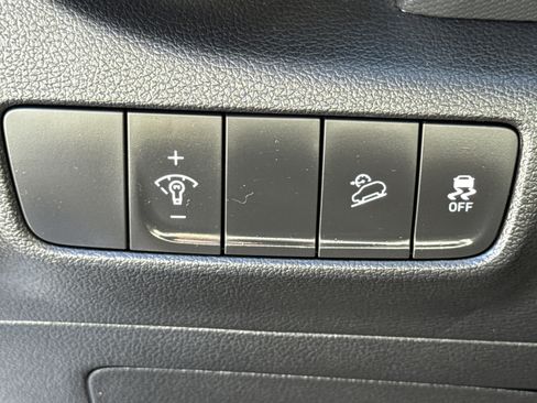 Used 2023 Hyundai Kona SEL image 25