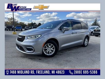 Used 2021 Chrysler Pacifica Touring-L