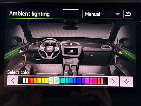 Used 2024 Volkswagen Tiguan SE R-Line image 24