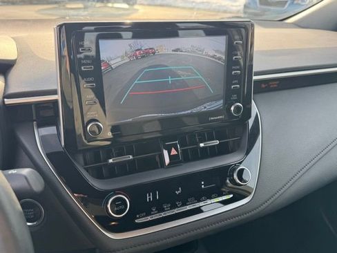 Used 2021 Toyota Corolla SE w/ SE Premium Package image 23