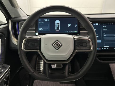 Used 2024 Rivian R1S Adventure AWD/4WD image 28