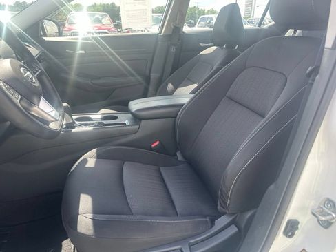 Used 2022 Nissan Altima 2.5 S FWD image 8