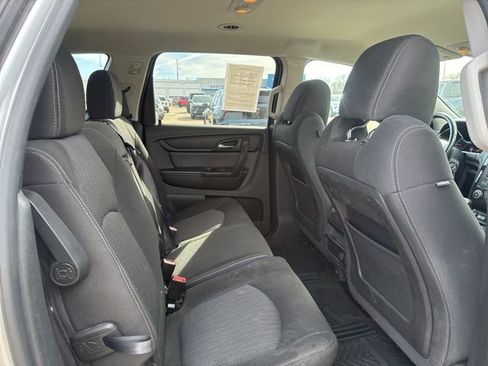 Used 2017 Chevrolet Traverse LT image 20