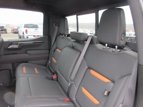 New 2026 GMC Sierra 1500 AT4 w/ AT4 Premium Package image 15