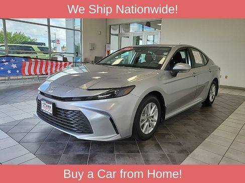 Used 2025 Toyota Camry LE w/ Convenience Package FWD image 2