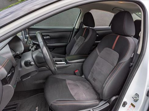 Used 2023 Nissan Sentra SR w/ Electronics Package FWD image 22