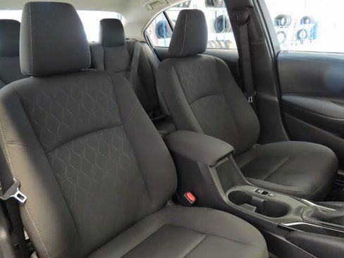 Used 2024 Toyota Corolla LE image 6