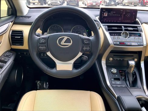 Used 2018 Lexus NX 300 image 5