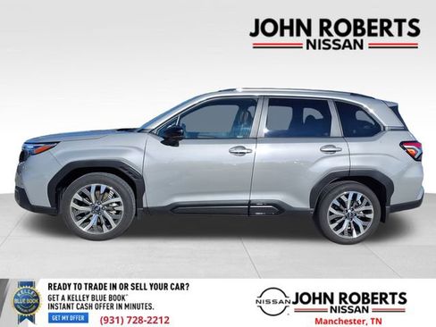 Used 2025 Subaru Forester Touring w/ Popular Package - Touring image 3