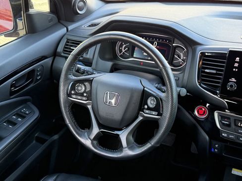 Used 2023 Honda Passport Elite image 13