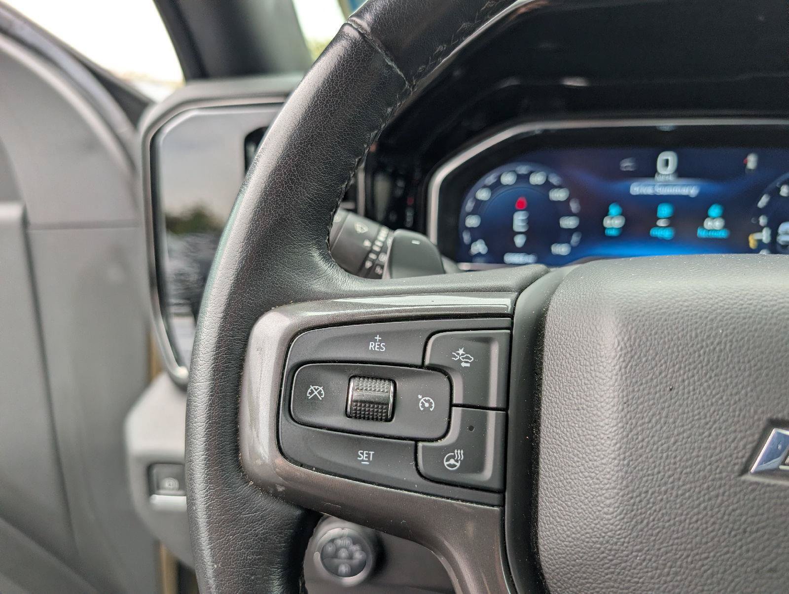 Used 2022 Chevrolet Silverado 1500 ZR2 w/ Technology Package AWD/4WD image 11