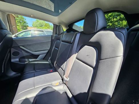 Used 2023 Tesla Model Y Long Range AWD/4WD image 56