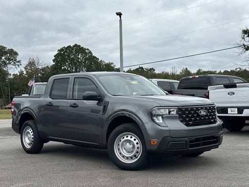 New 2025 Ford Maverick XL image 8