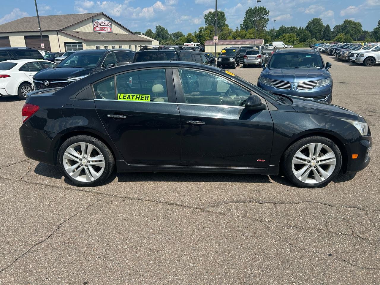 Used 2015 Chevrolet Cruze LTZ w/ Sun, Sound and Sport Package FWD image 4