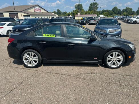 Used 2015 Chevrolet Cruze LTZ w/ Sun, Sound and Sport Package FWD image 4