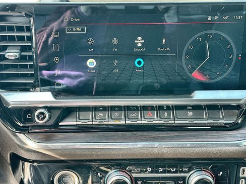 Certified 2024 GMC Sierra 1500 SLT image 13