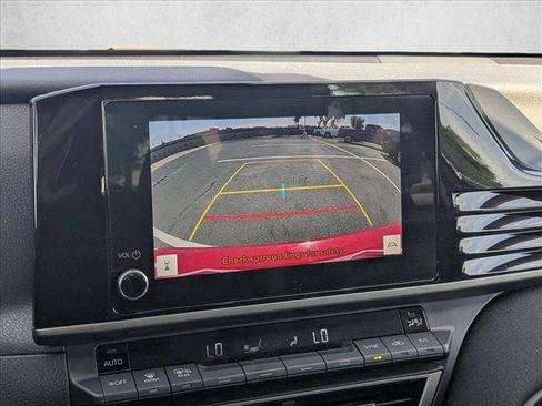 Used 2025 Toyota Camry LE FWD image 19