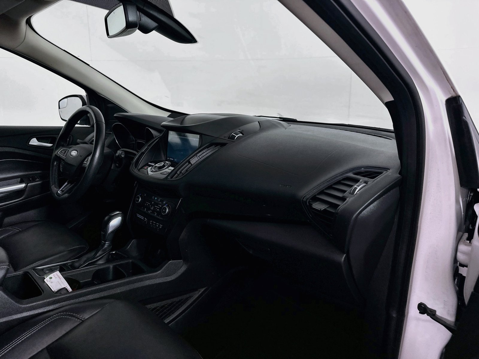 Used 2019 Ford Escape Titanium AWD/4WD image 27