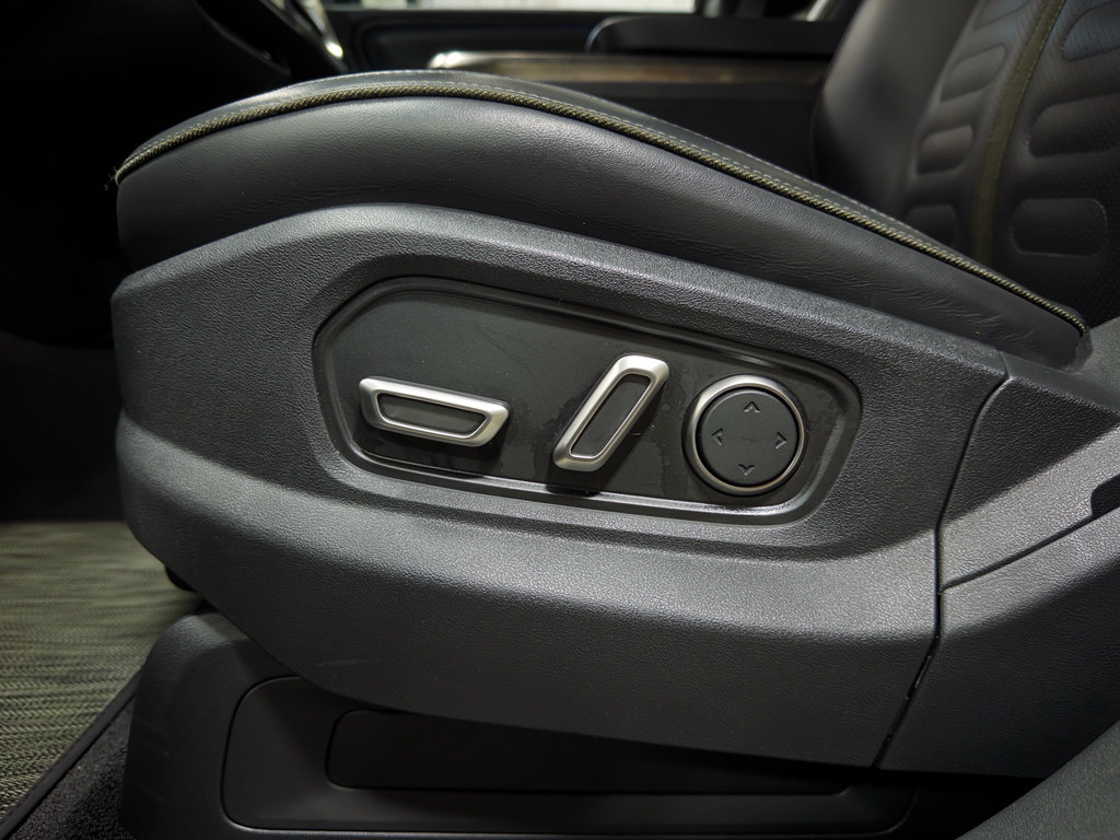 Used 2024 Rivian R1T Adventure Dual AWD/4WD image 8