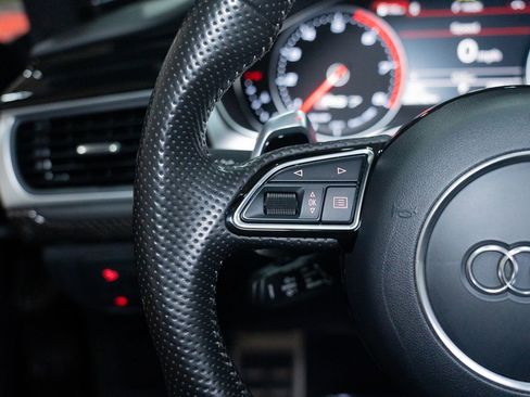 Used 2016 Audi RS 7 Prestige w/ Carbon-Optic Package image 41