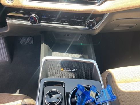 New 2026 Chevrolet Equinox ACTIV w/ Convenience Package III image 30