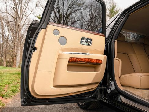 Used 2014 Rolls-Royce Ghost image 59