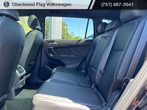 Used 2024 Volkswagen Tiguan SE R-Line w/ MDO Package, Two-Row AWD/4WD image 27