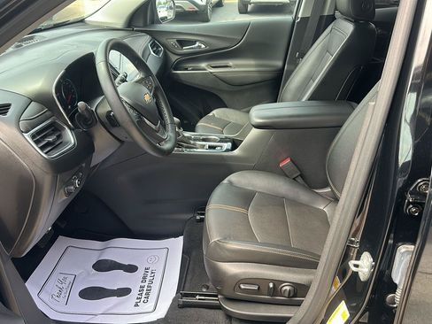 Used 2024 Chevrolet Equinox Premier FWD image 19