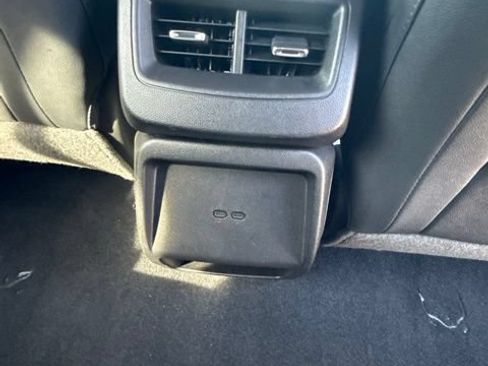 Used 2024 Chevrolet Equinox EV LT FWD image 22