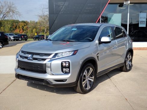 New 2025 Mitsubishi Outlander Sport ES image 1
