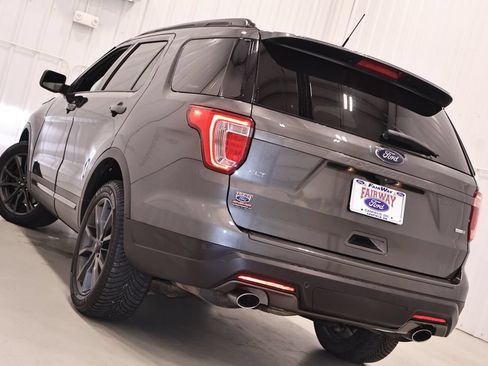 Certified 2018 Ford Explorer XLT w/ Equipment Group 202A AWD/4WD image 41