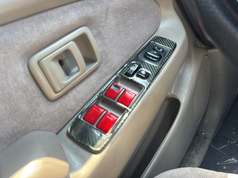 Used 2004 Toyota Tacoma PreRunner RWD image 19
