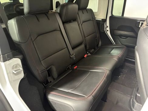 Used 2024 Jeep Wrangler Rubicon w/ Convenience Group image 26
